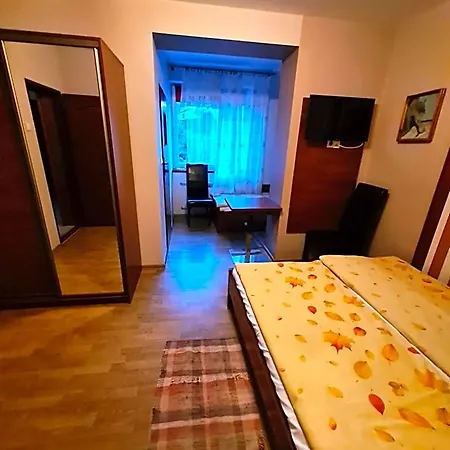 Gosciniec Halka Отель *